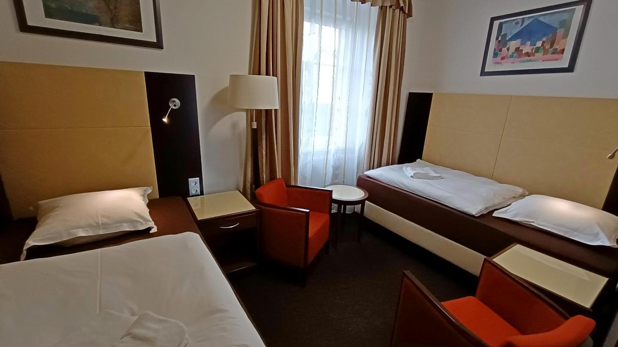 Apartments Gato Karlovy Vary Dalovice Zewnętrze zdjęcie