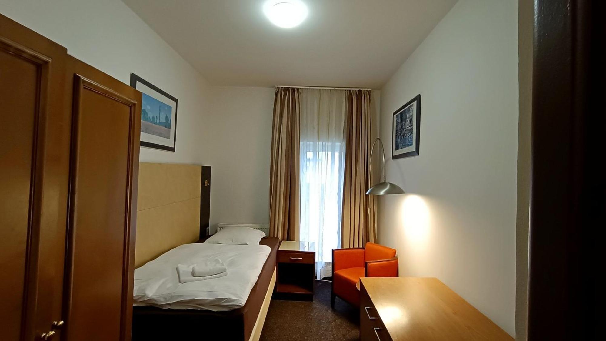 Apartments Gato Karlovy Vary Dalovice Zewnętrze zdjęcie