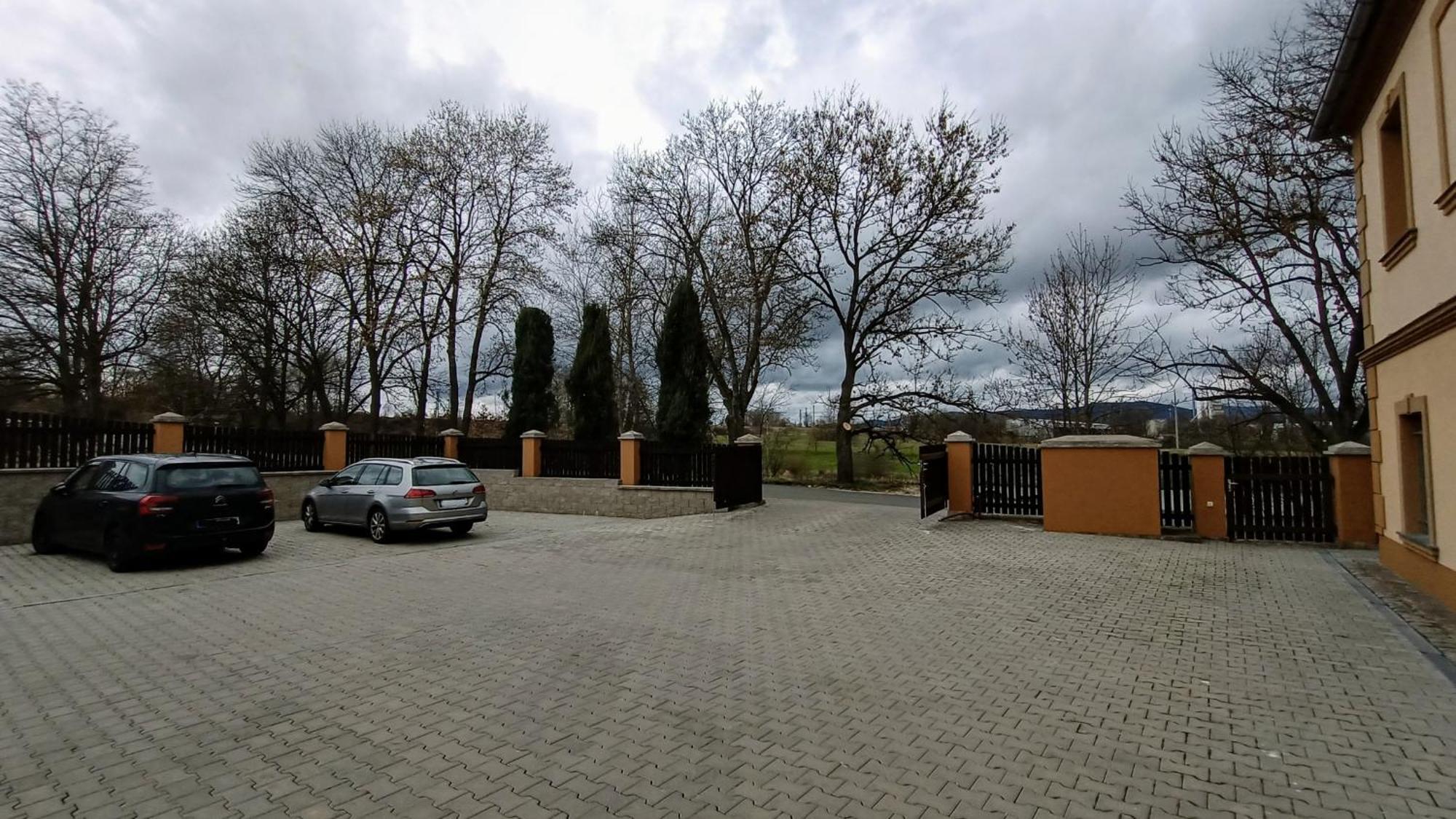 Apartments Gato Karlovy Vary Dalovice Zewnętrze zdjęcie