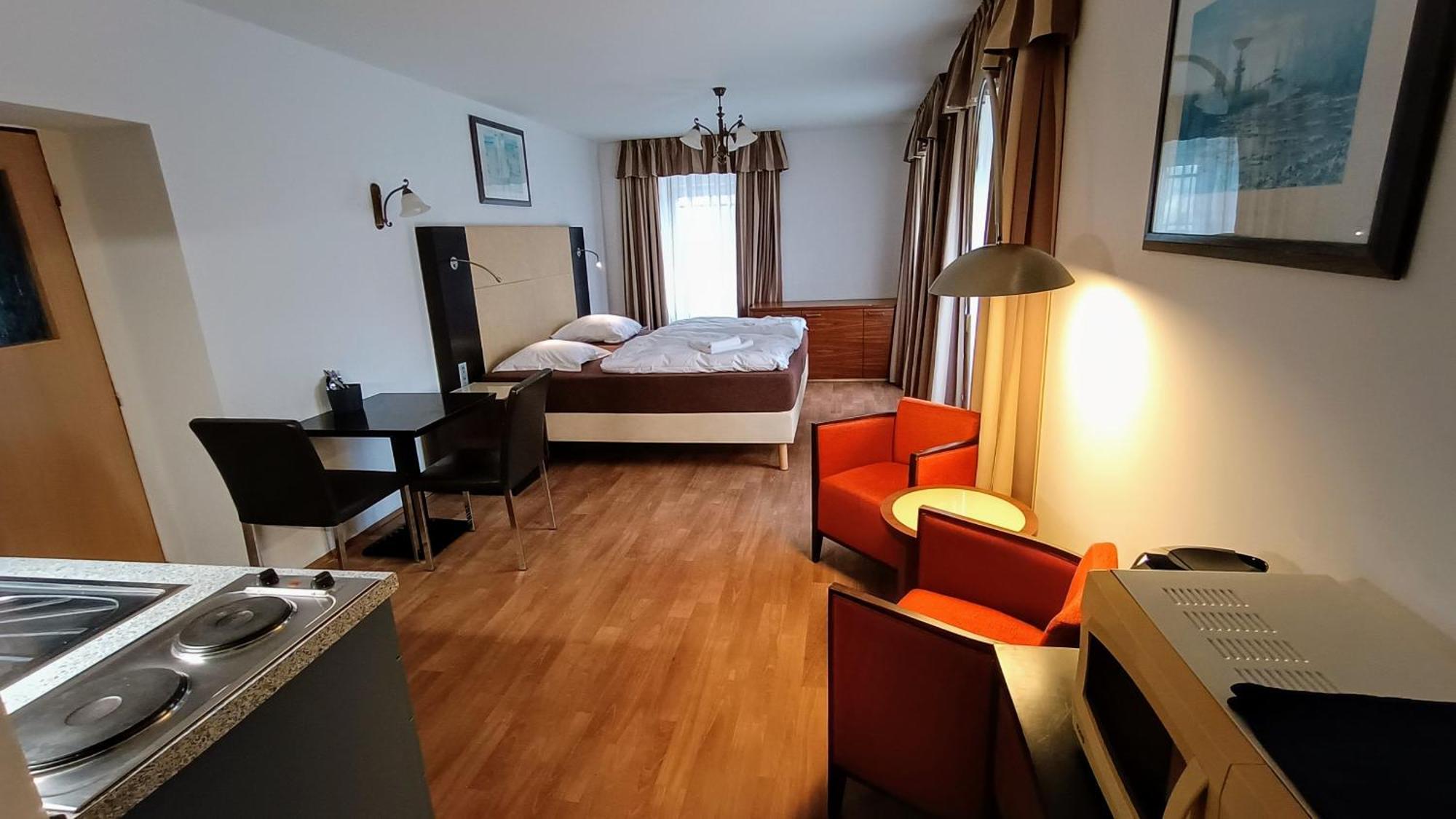 Apartments Gato Karlovy Vary Dalovice Zewnętrze zdjęcie