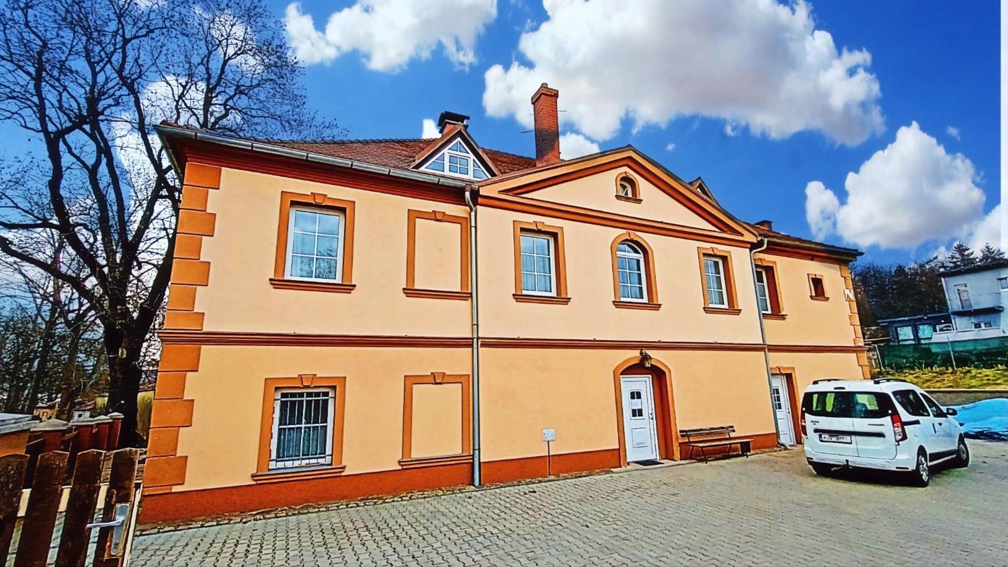 Apartments Gato Karlovy Vary Dalovice Zewnętrze zdjęcie
